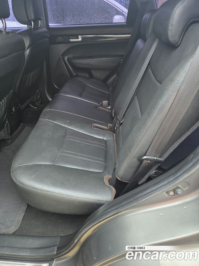 Kia Sorento 2012 — photo 14