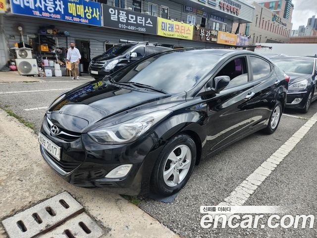 Hyundai AVANTE 2012 — photo 6