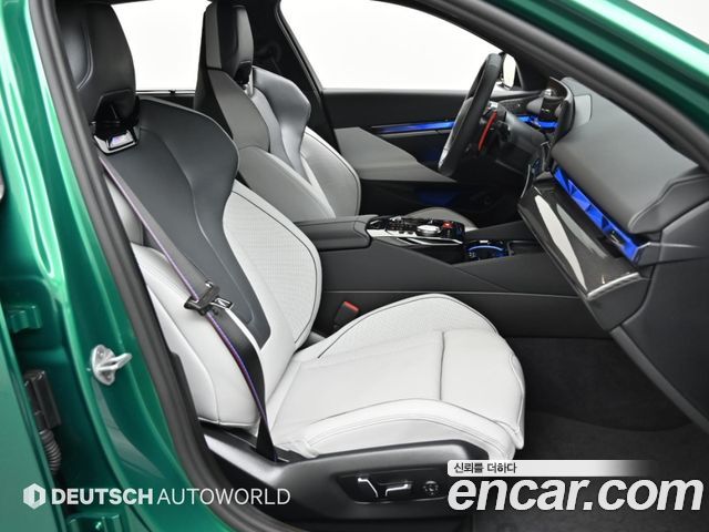 BMW M5 2026 — photo 10