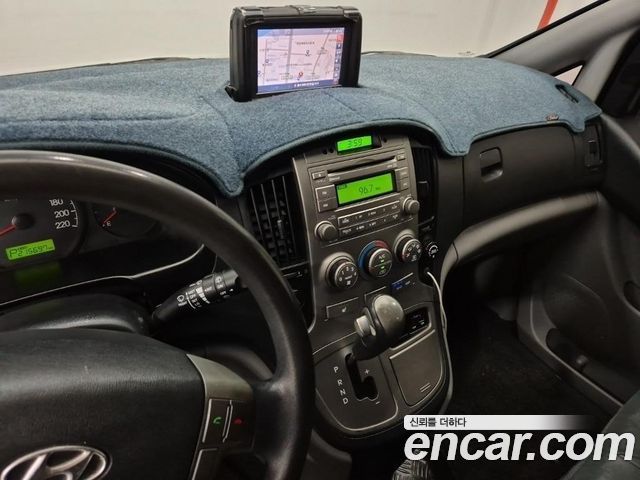 Hyundai Starex 2012 — photo 5