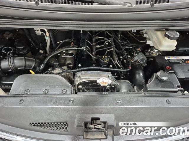 Hyundai Starex 2012 — photo 14