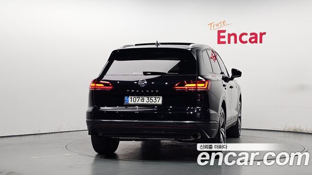 Volkswagen Touareg 2020 — photo 4