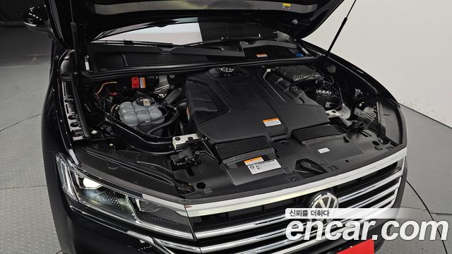 Volkswagen Touareg 2020 — photo 6