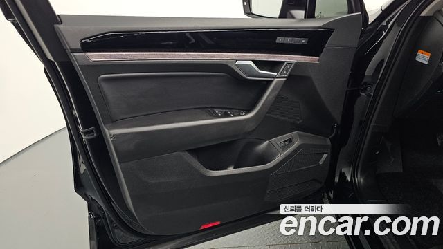 Volkswagen Touareg 2020 — photo 14