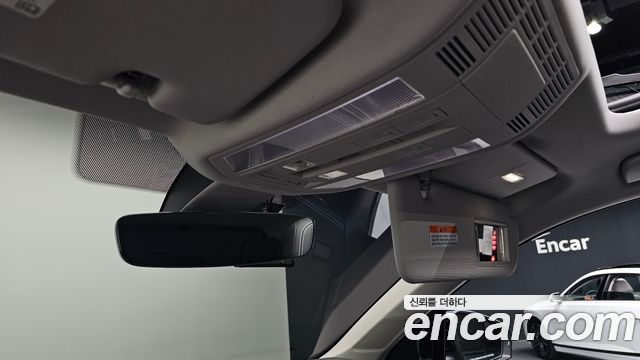 Volkswagen Touareg 2020 — photo 36