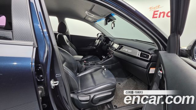Kia Niro 2018 — photo 13