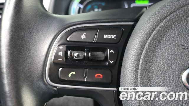 Kia Niro 2018 — photo 21