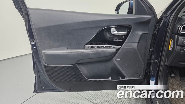Kia Niro 2018 — photo 14