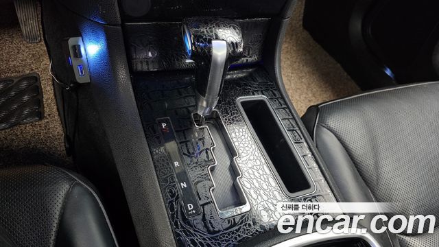 Chrysler 300C 2013 — photo 9