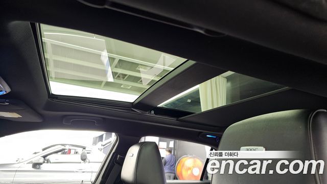 Chrysler 300C 2013 — photo 19