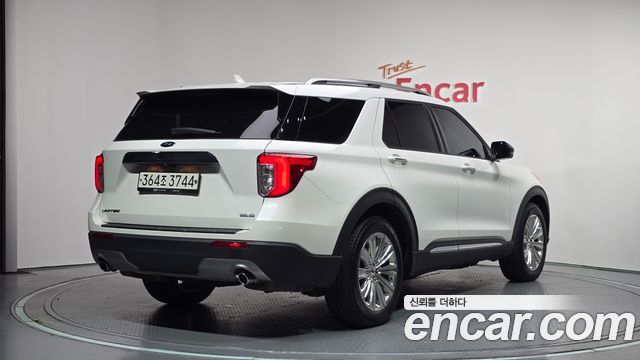 Ford Explorer 2020 — photo 2