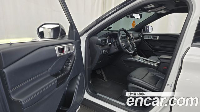Ford Explorer 2020 — photo 13