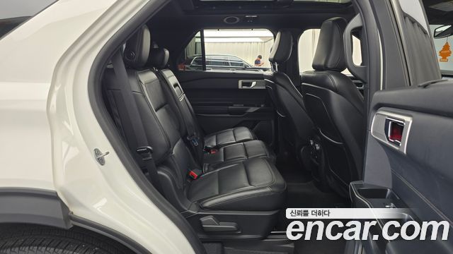 Ford Explorer 2020 — photo 18