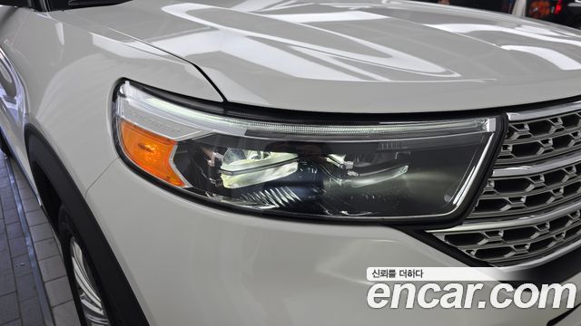 Ford Explorer 2020 — photo 8