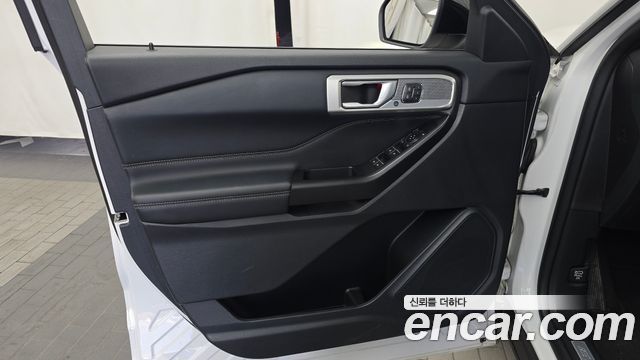 Ford Explorer 2020 — photo 14