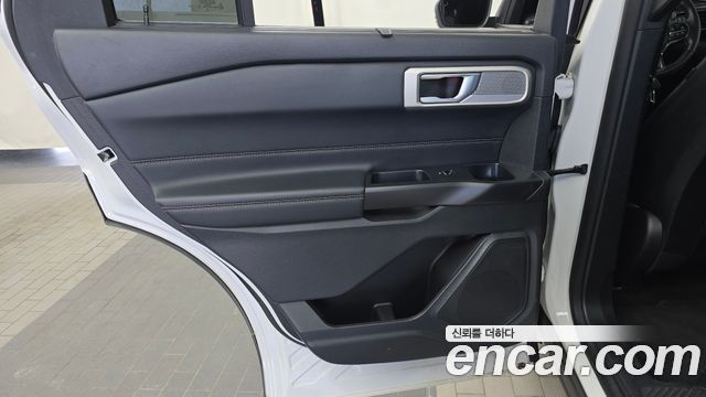 Ford Explorer 2020 — photo 15