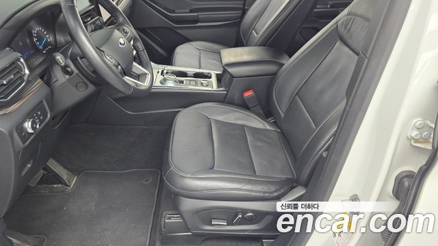 Ford Explorer 2020 — photo 16