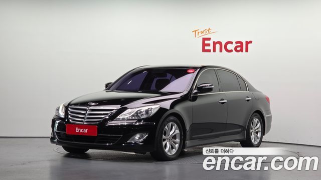 Hyundai Genesis 2013 — photo 1