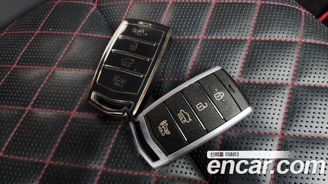 Genesis G70 2019 — photo 21
