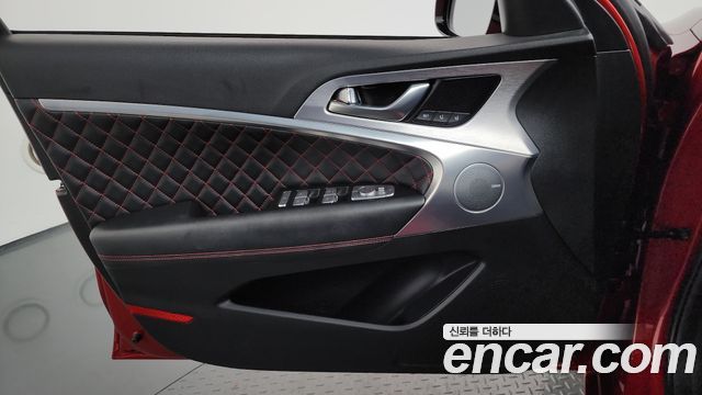 Genesis G70 2019 — photo 14