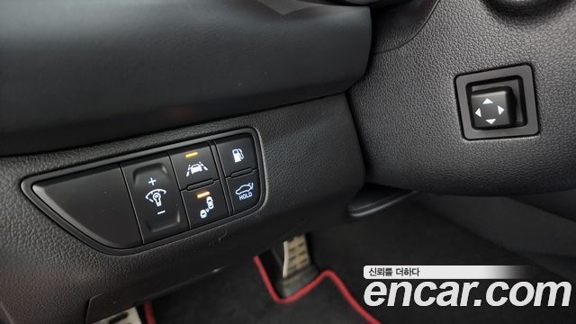 Genesis G70 2019 — photo 30