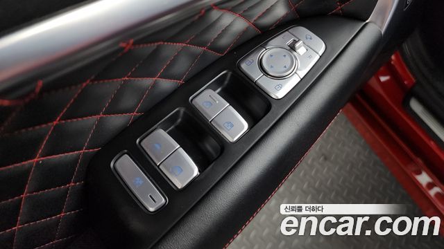 Genesis G70 2019 — photo 34