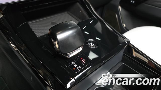 Land Rover Range Rover Sport 2025 — photo 9