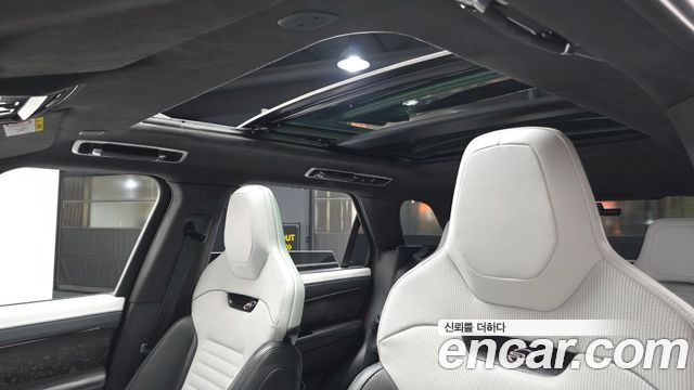Land Rover Range Rover Sport 2025 — photo 19