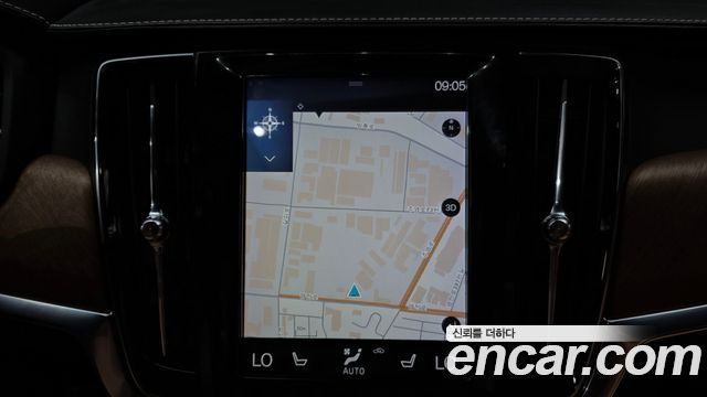 Volvo S90 2019 — photo 21