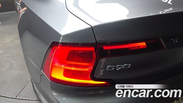 Volvo S90 2019 — photo 9