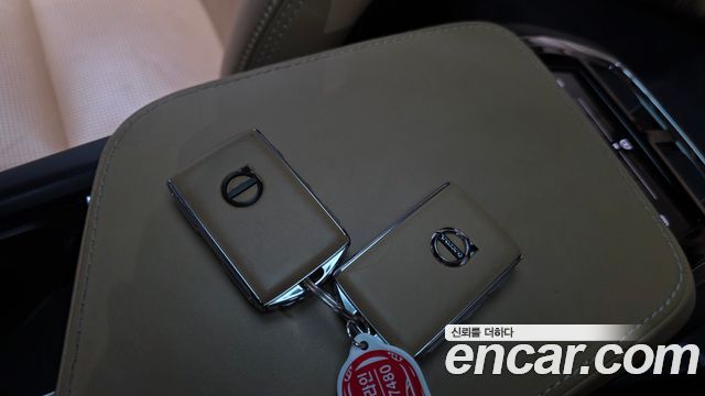 Volvo S90 2019 — photo 35