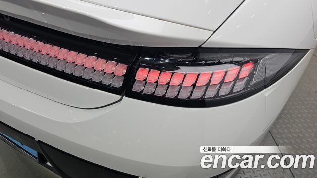 Hyundai Ioniq6 2023 — photo 9