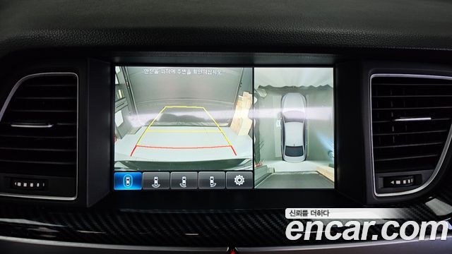 Genesis G80 2017 — photo 16