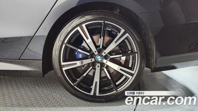 BMW 5-Series 2025 — photo 7