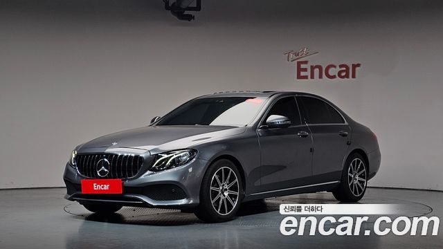 Mercedes-Benz E-Class 2018 — photo 35