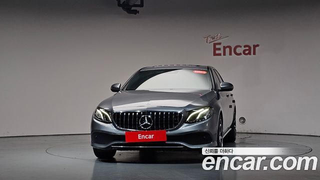 Mercedes-Benz E-Class 2018 — photo 3