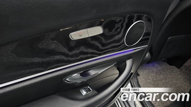 Mercedes-Benz E-Class 2018 — photo 25