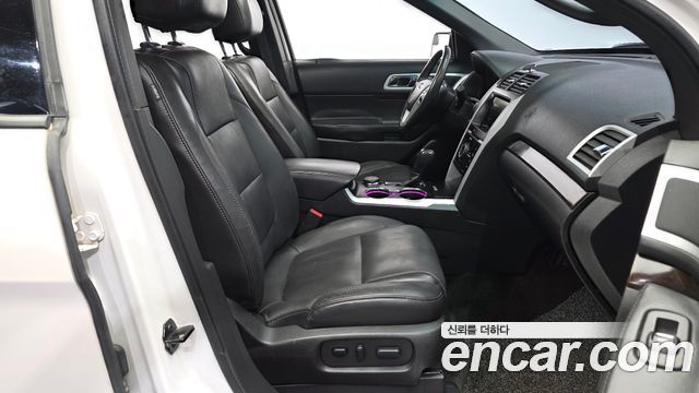 Ford Explorer 2015 — photo 12