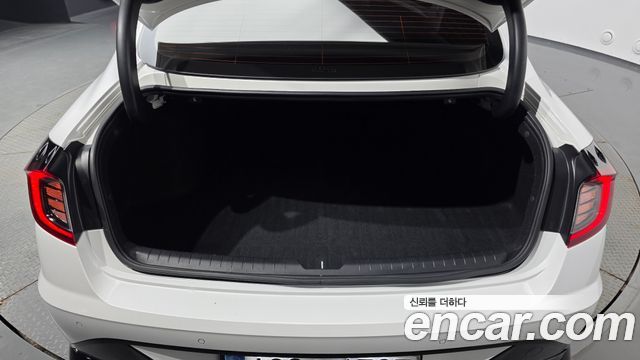 Hyundai Sonata 2022 — photo 26