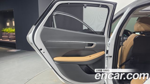 Hyundai Sonata 2022 — photo 15