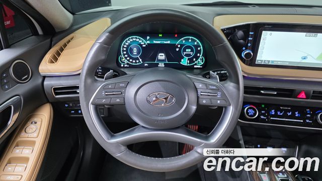 Hyundai Sonata 2022 — photo 31