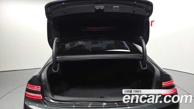 Genesis G80 2021 — photo 20
