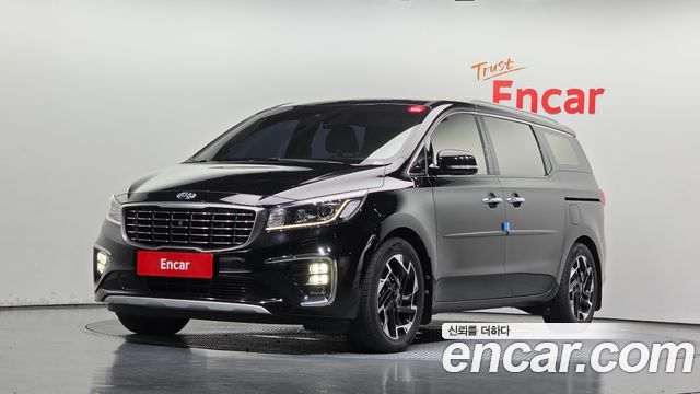 Kia Canival 2020 — photo 1