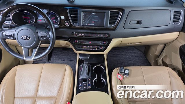 Kia Canival 2020 — photo 7