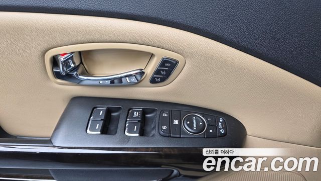 Kia Canival 2020 — photo 11