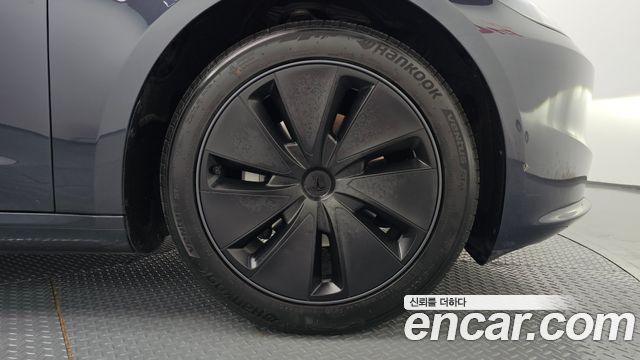 Tesla Model 3 2025 — photo 5