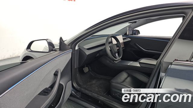 Tesla Model 3 2025 — photo 10