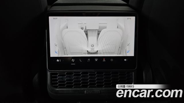 Tesla Model 3 2025 — photo 18