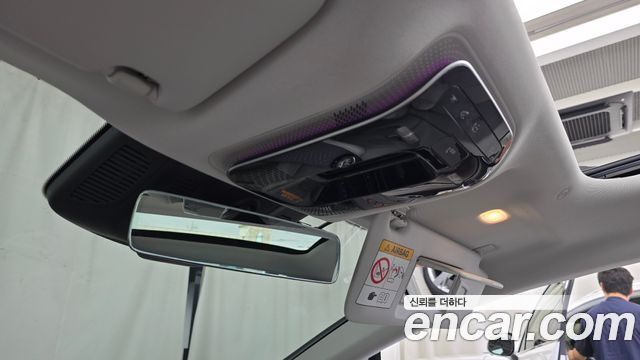 Mercedes-Benz EQE 2024 — photo 17