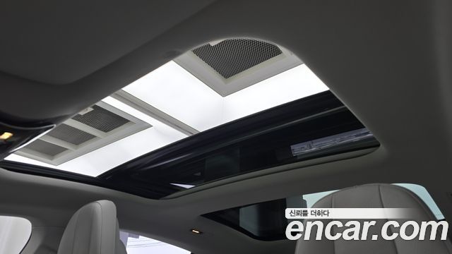 Mercedes-Benz EQE 2024 — photo 18